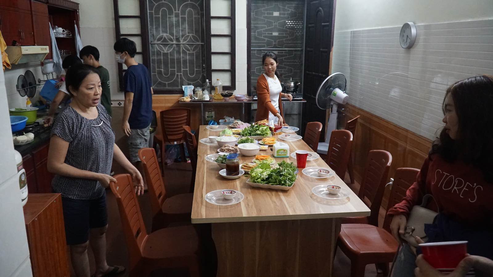 Most nights I had dinner together with the family and the community of students that came by the house after class to hang out. There's nothing like having a home cooked meal on the other side of the world after having backpacked for 3+ months without a home.