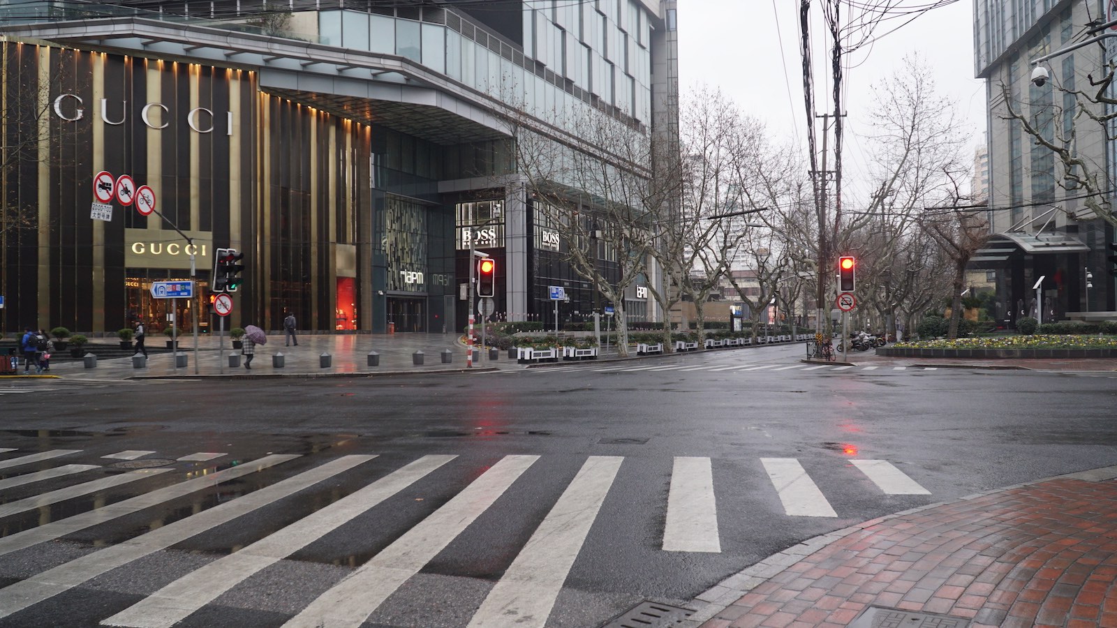 The weirdly empty streets of Shanghai while everybody was still away for Chinese New Year.